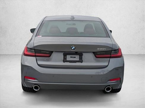 New 2026 BMW 330i Sedan w/ Premium Package image 8