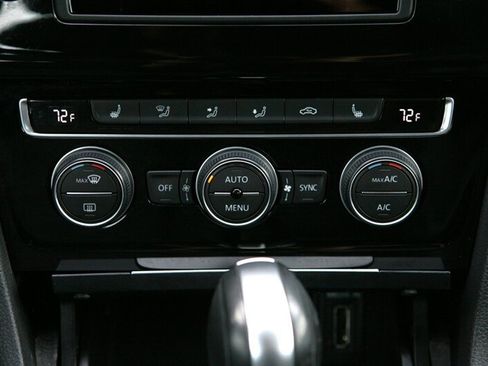 Used 2015 Volkswagen Golf SEL FWD image 24