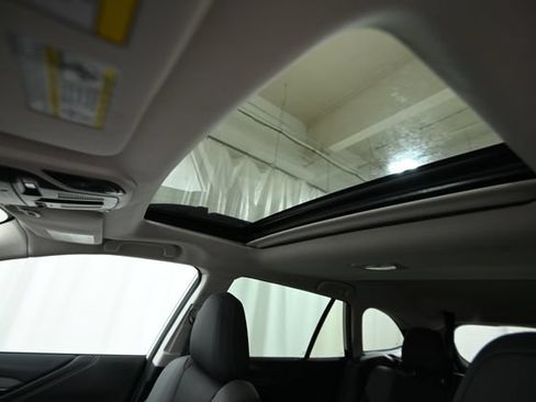 Certified 2025 Subaru Outback Onyx Edition AWD/4WD image 22