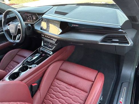 Used 2023 Audi RS e-tron GT w/ Ceramic Brake Package image 40