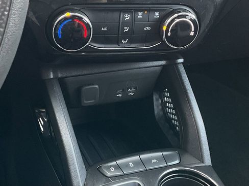 Used 2025 Chevrolet TrailBlazer LT image 34