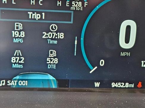 Used 2023 Ford F150 Lariat w/ Equipment Group 502A High image 16