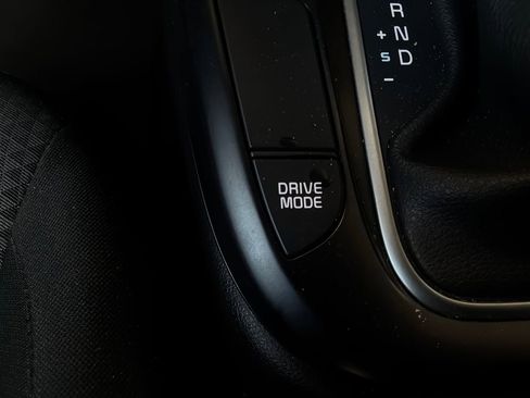 Used 2025 Kia Soul LX w/ LX Technology Package FWD image 22