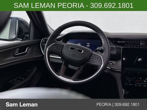 New 2025 Jeep Grand Cherokee L Limited w/ Luxury Tech Group II AWD/4WD image 11