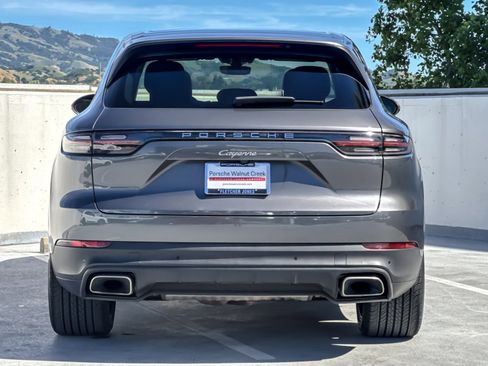 Certified 2023 Porsche Cayenne image 7