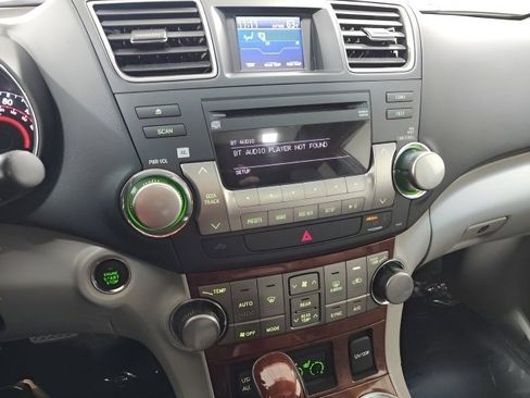 Used 2012 Toyota Highlander Limited w/ Tow Pkg image 31