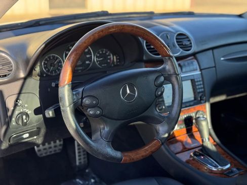 Used 2009 Mercedes-Benz CLK 350 Cabriolet image 23