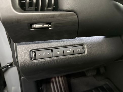 New 2026 Nissan Pathfinder Platinum image 25