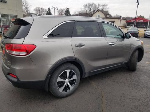 Used 2017 Kia Sorento EX w/ EX V6 Premium Package image 7