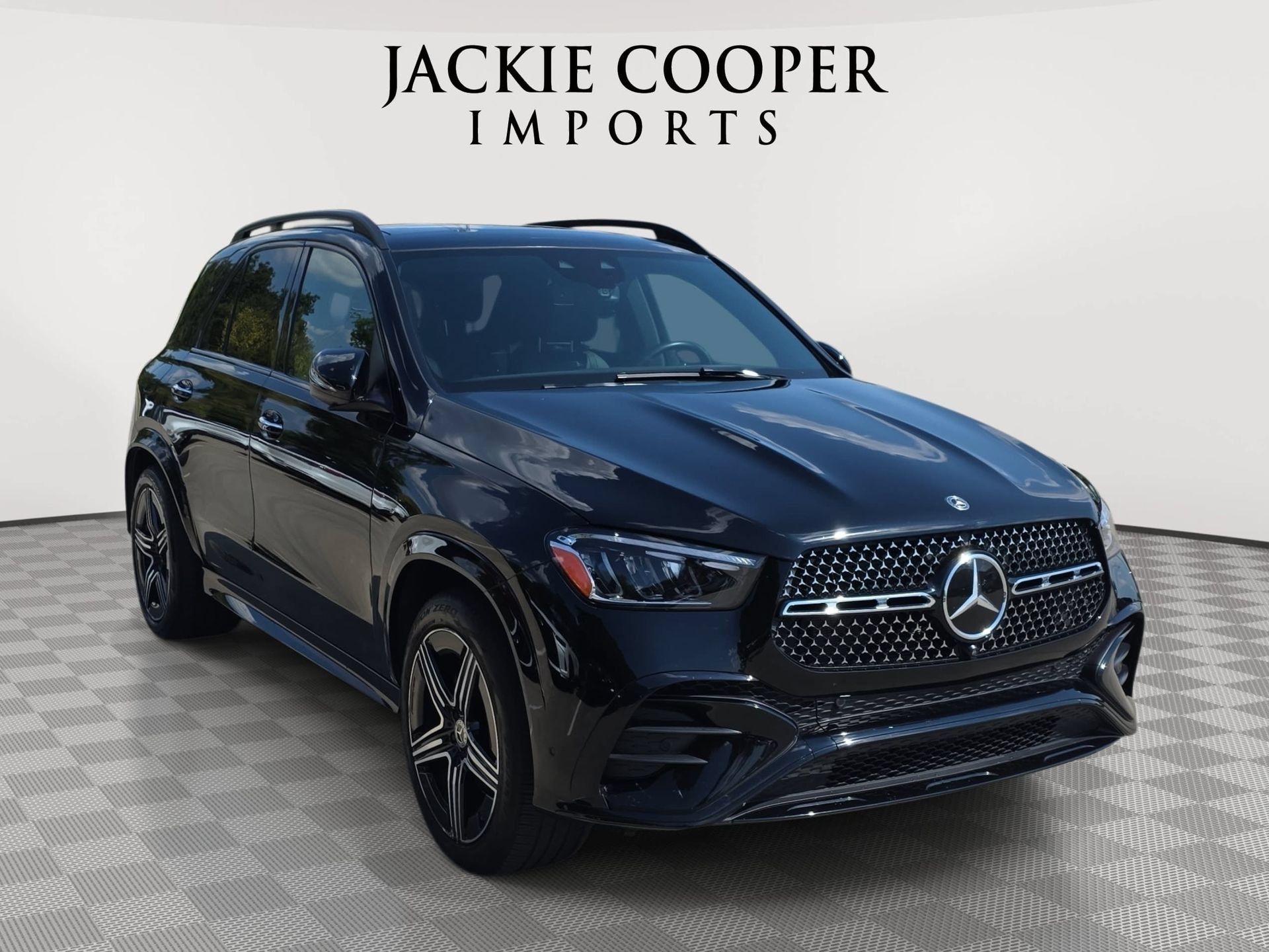 Used 2024 Mercedes-Benz GLE 350 4MATIC image 3