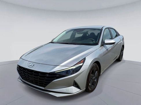 Used 2021 Hyundai Elantra SEL FWD image 8
