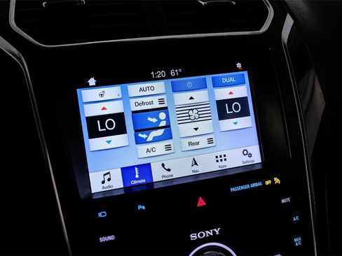 Used 2019 Ford Explorer Limited w/ Class III Trailer Tow Package image 27