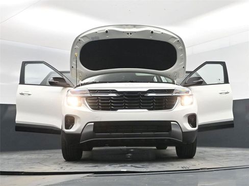 New 2026 Kia Seltos S image 33