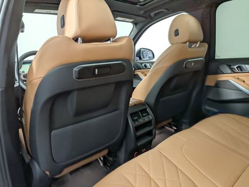Certified 2025 BMW X5 xDrive40i w/ M Sport Package image 44