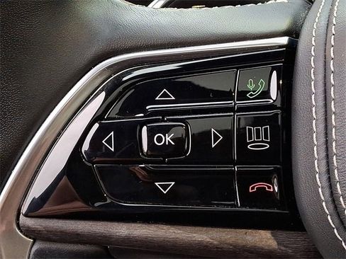 Used 2021 Jeep Grand Cherokee L Overland image 24