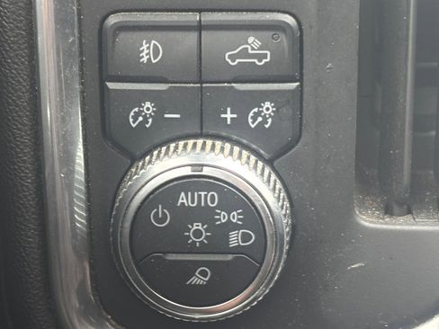 Used 2022 GMC Sierra 1500 Denali w/ Denali Premium Package image 31