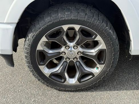 Used 2021 RAM 1500 Limited image 10