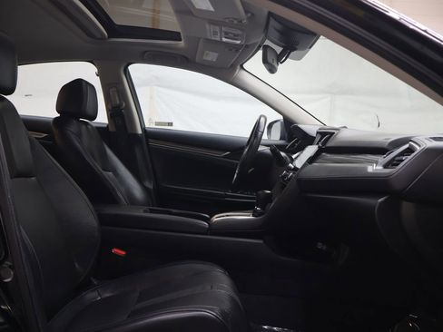 Used 2021 Honda Civic EX-L image 9