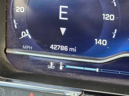 Used 2024 Chevrolet Silverado 3500 LT w/ Convenience Package image 27