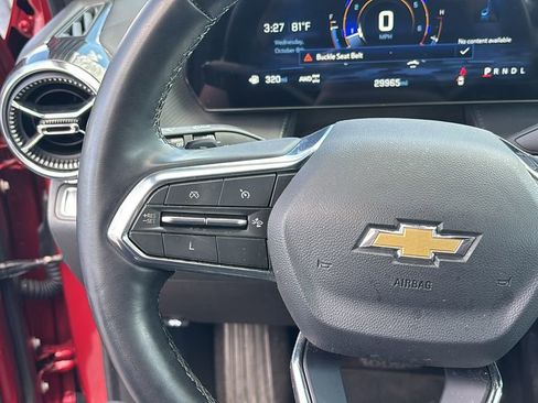 Used 2025 Chevrolet Equinox LT image 17