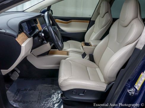Used 2018 Tesla Model X 100D image 12
