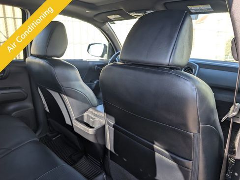 Used 2022 Toyota Tacoma TRD Off-Road w/ TRD Premium Off Road Package image 18