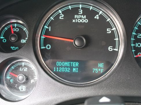 Used 2013 GMC Yukon SLT AWD/4WD image 18
