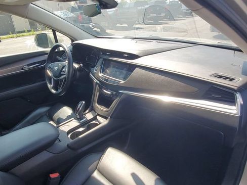 Certified 2017 Cadillac XT5 Luxury AWD/4WD image 28