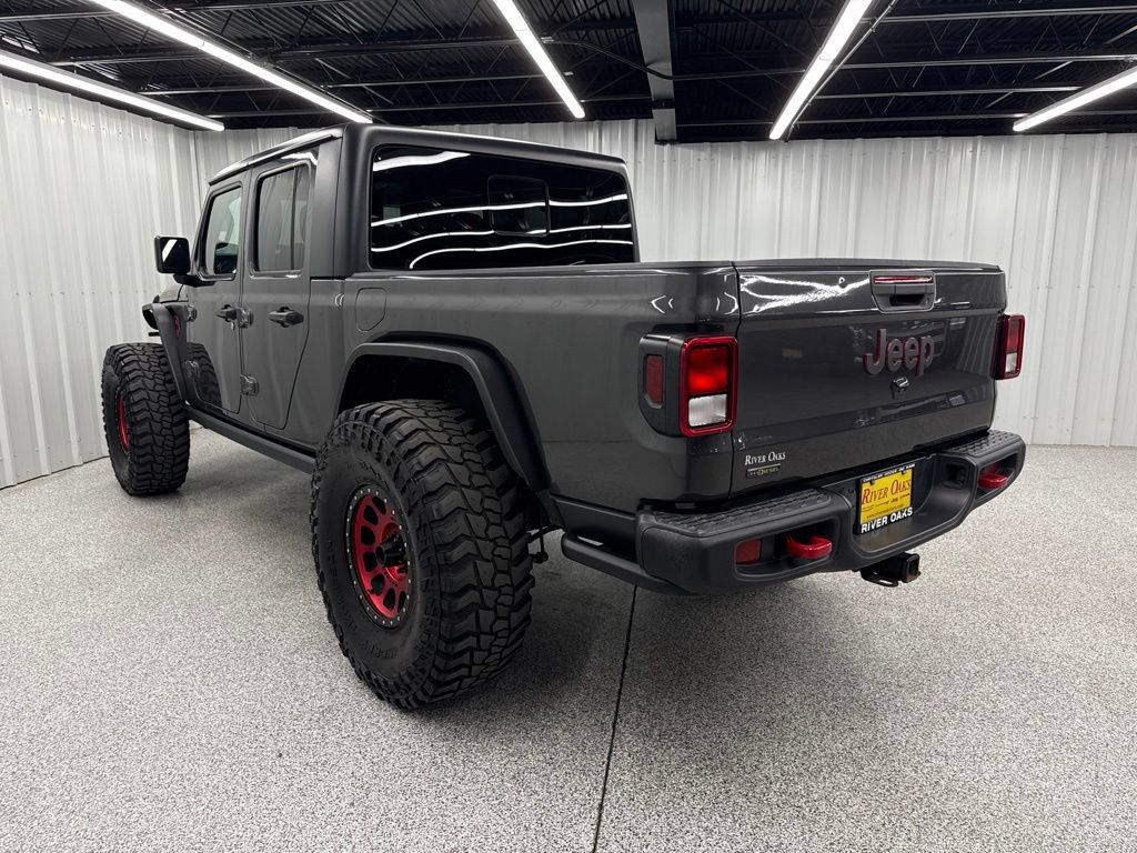 Used 2023 Jeep Gladiator Rubicon w/ Trailer Tow Package AWD/4WD image 4
