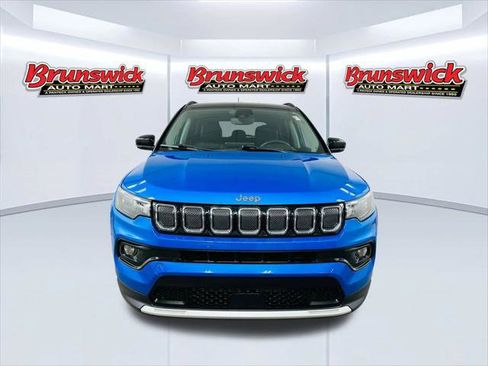 Certified 2022 Jeep Compass Limited image 2