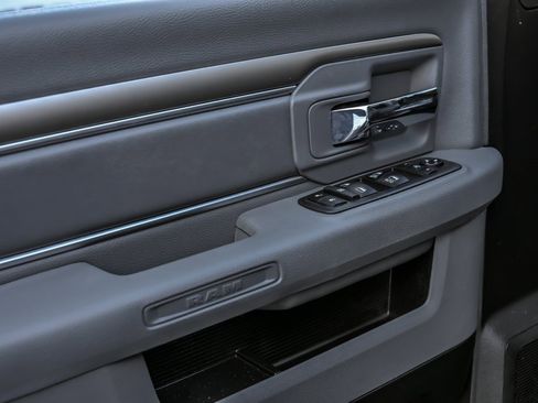 Used 2018 RAM 1500 Big Horn image 12