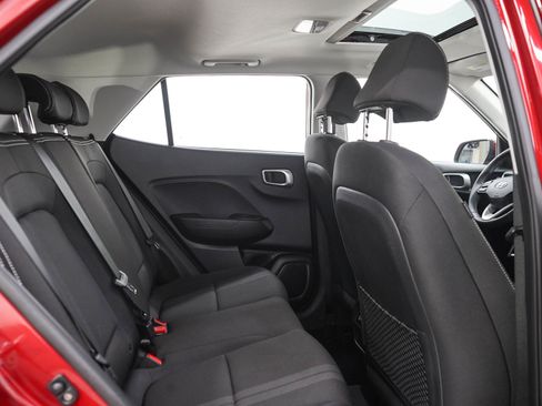 Certified 2024 Hyundai Venue SEL FWD image 12