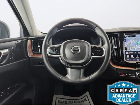 Used 2023 Volvo XC60 B5 Plus FWD image 30