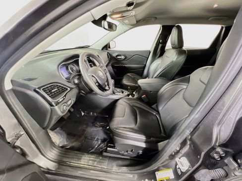 Used 2023 Jeep Cherokee Altitude Lux image 21