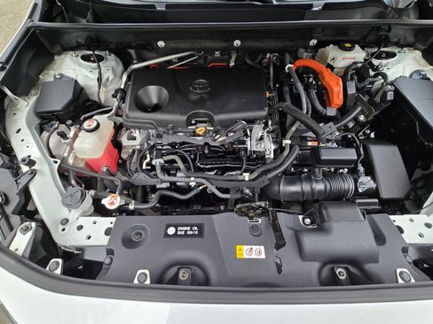 Used 2020 Toyota RAV4 XLE w/ Convenience Package image 38