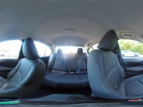 Used 2025 Toyota Corolla LE FWD image 41