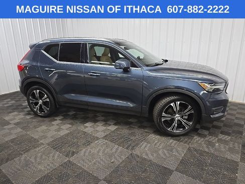 Used 2021 Volvo XC40 T5 Inscription w/ Climate Package AWD/4WD image 1
