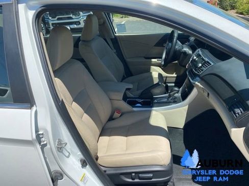 Used 2014 Honda Accord EX-L image 18