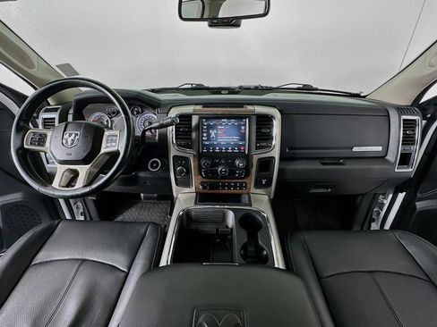 Used 2018 RAM 2500 Laramie w/ Convenience Group image 9