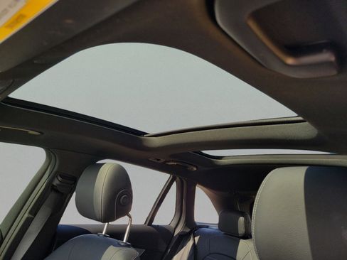 Certified 2022 Mercedes-Benz GLC 43 AMG 4MATIC image 26