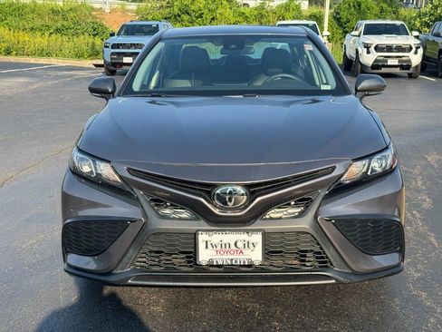 Certified 2022 Toyota Camry SE FWD image 10