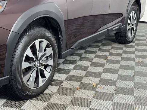 Used 2025 Subaru Outback Limited image 12
