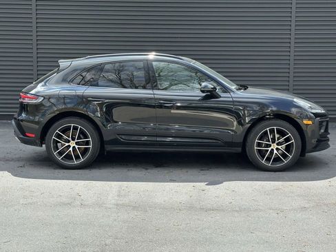 Used 2025 Porsche Macan AWD/4WD image 6