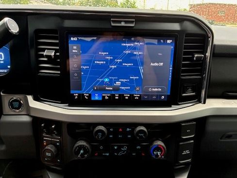 Used 2025 Ford F250 XLT w/ Black Appearance Package AWD/4WD image 24
