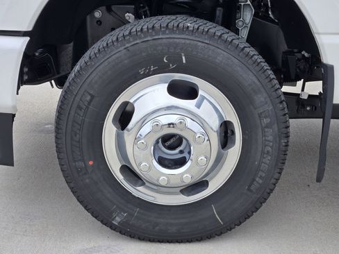 New 2026 Ford F350 Platinum AWD/4WD image 15