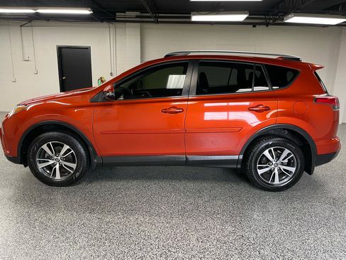 Used 2016 Toyota RAV4 XLE AWD/4WD image 12