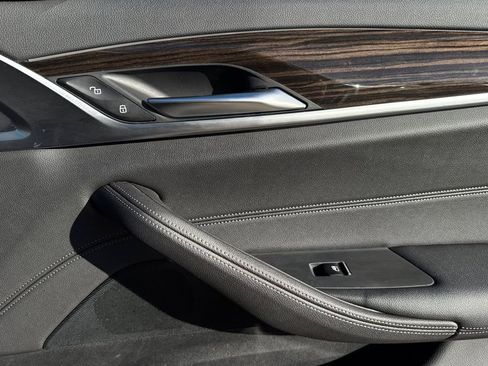 Used 2021 BMW 530i 530i w/ Convenience Package image 18