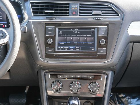 Used 2022 Volkswagen Tiguan S FWD image 13