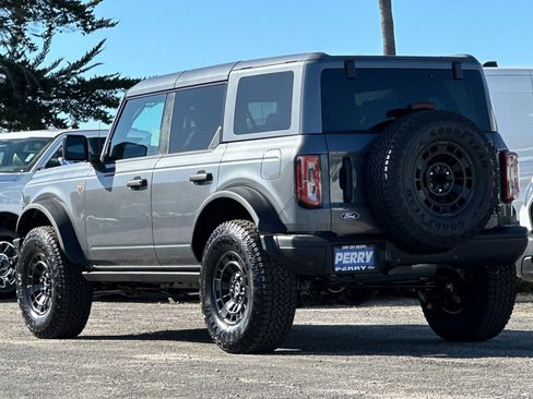 New 2026 Ford Bronco Badlands image 5
