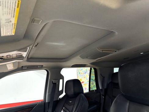 Used 2015 Cadillac Escalade Premium RWD image 90